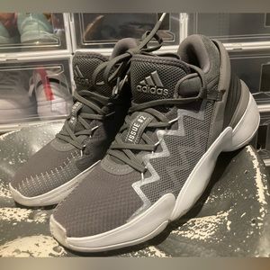 Adidas DON Issue #2 gray basketball shoes Men’s US 8.